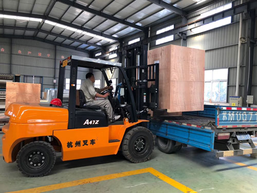 全自動(dòng)洗脫機(jī)發(fā)貨現(xiàn)場(chǎng) 全自動(dòng)洗脫機(jī)發(fā)貨現(xiàn)場(chǎng)